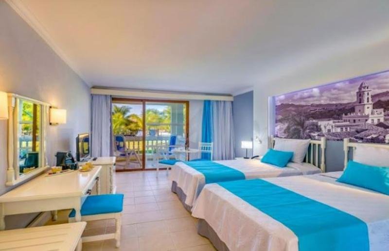 Standard Single room with balcony Hotel Memories Trinidad Del Mar