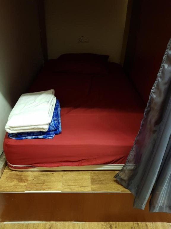 Кровать в общем номере (мужской номер) KL Backpackersat KLIA