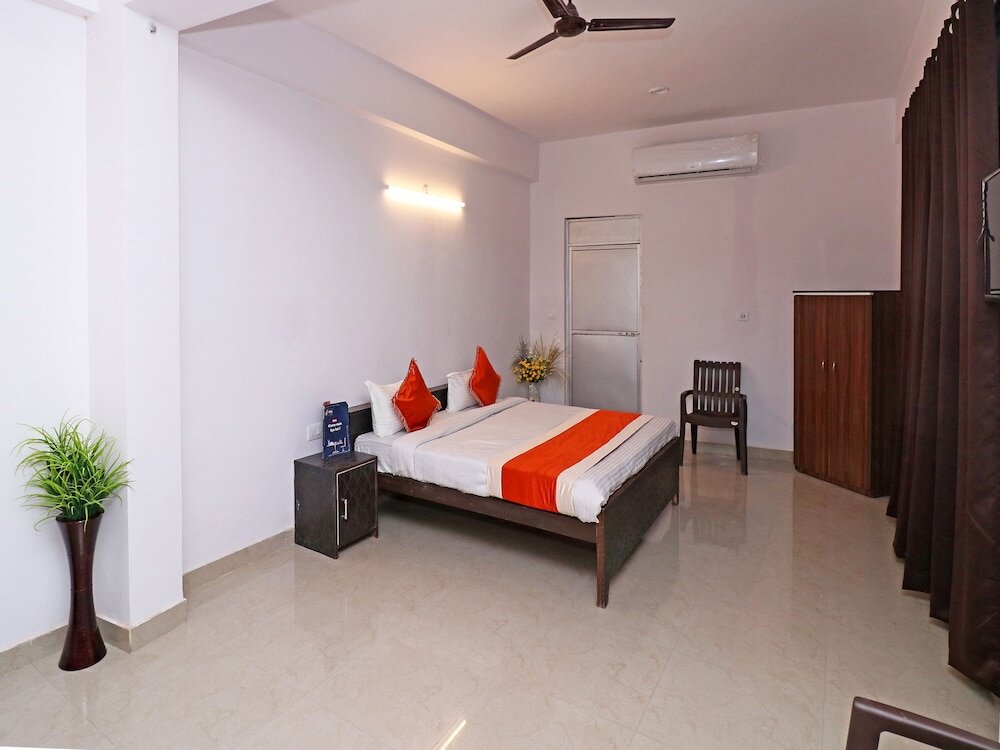 Habitación De lujo OYO 23165 Raghav Resort