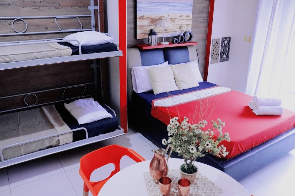Deluxe Familie Zimmer mit Balkon Beach Condos Pico De Loro Hamilo Coast