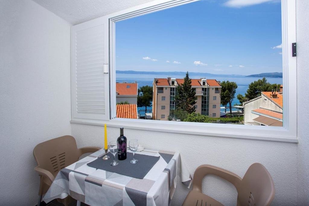 Monolocale con vista mare Apartments Ankica, beach located, sea view, free parking