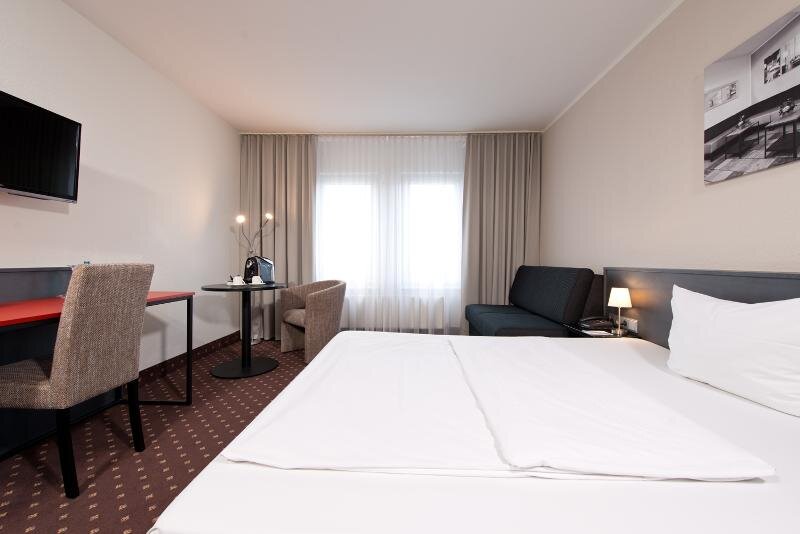 Standard Double room ACHAT Hotel Hockenheim