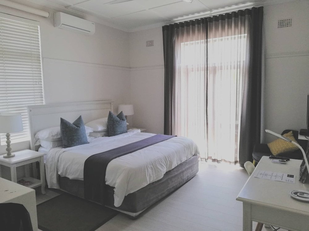 Standard room with balcony and with sea view The Hampton Exclusive Guesthouse
