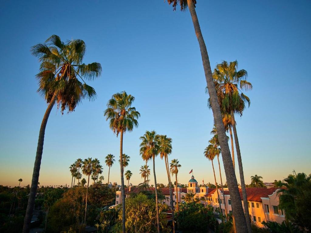 Двухместный номер Superior с балконом The Beverly Hills Hotel - Dorchester Collection