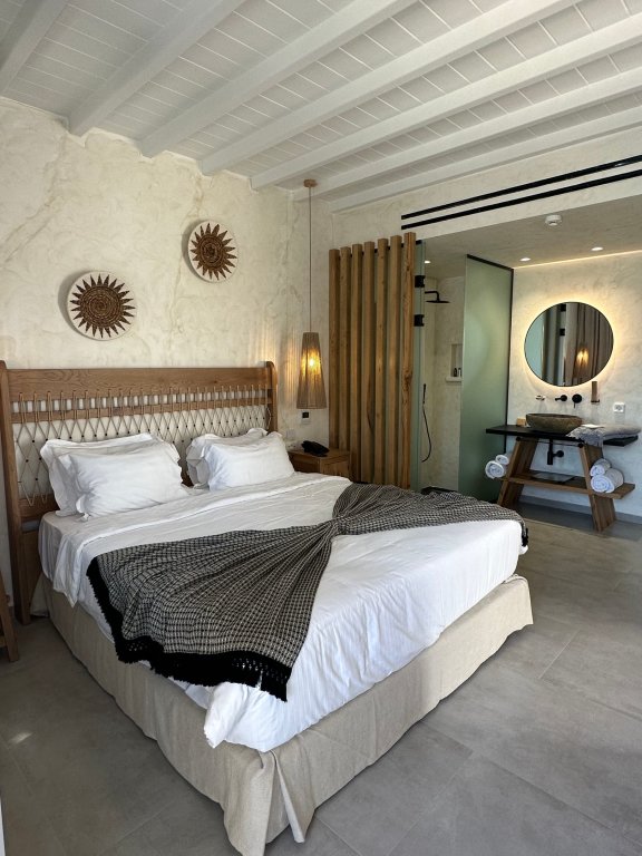 Superior room with sea view Panormos Village