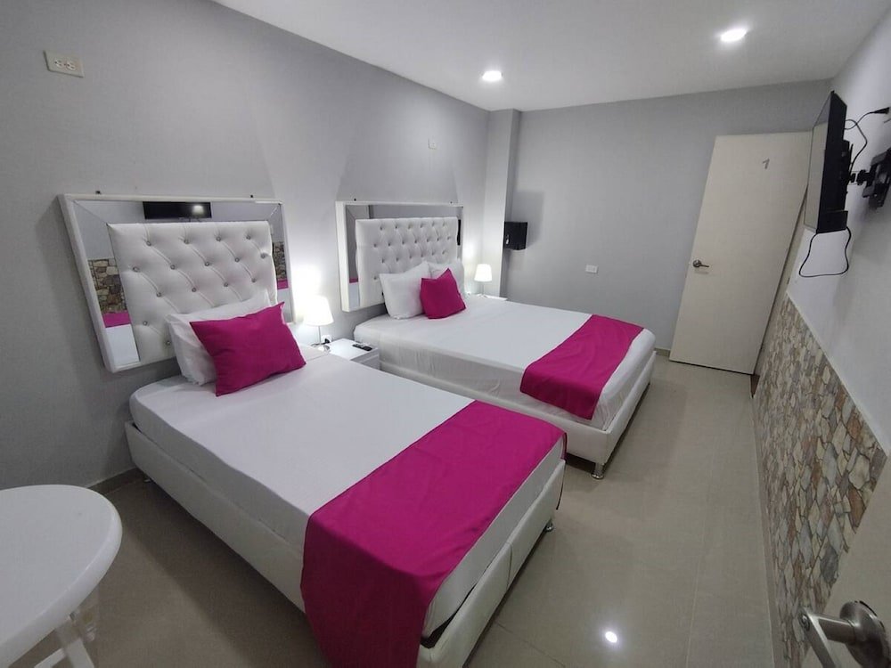 Кровать в общем номере Bm-1 Room Near the sea With air Conditioning and Wifi