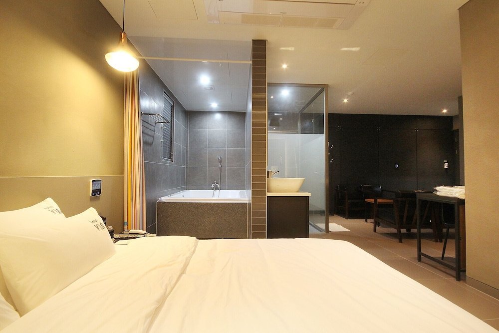 Номер Standard c 1 комнатой Changwon Jinhae Yongwon Hotel VIN