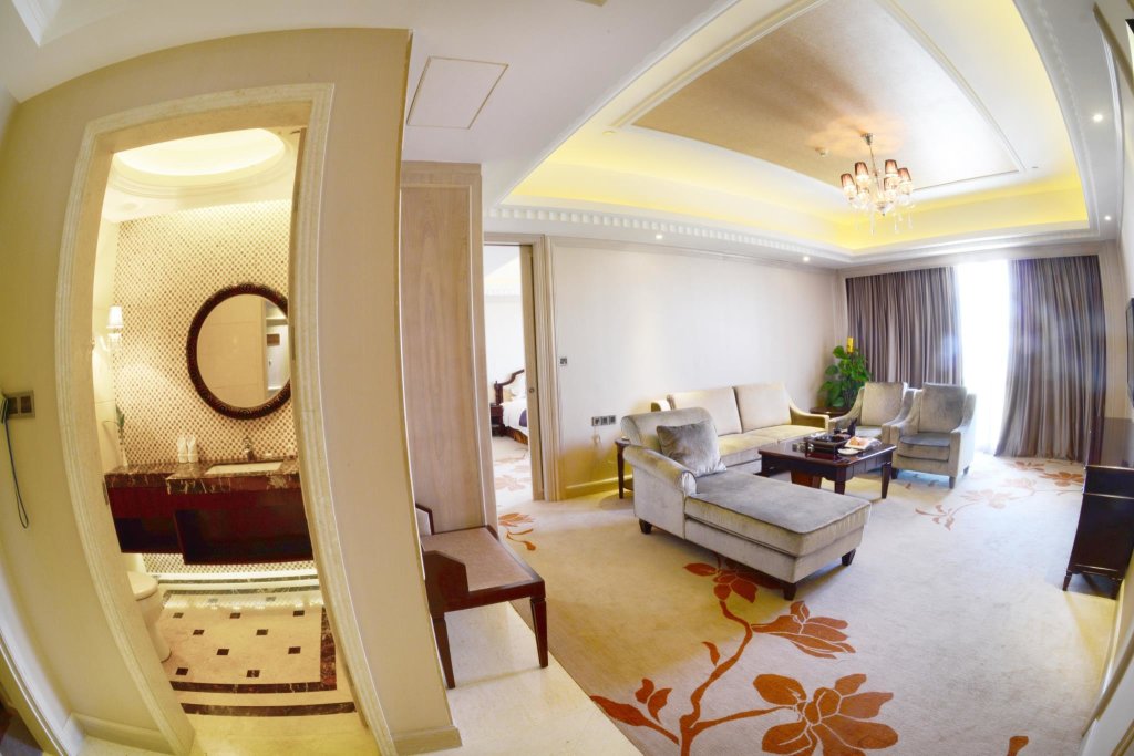Executive Suite Yutong International Hotel