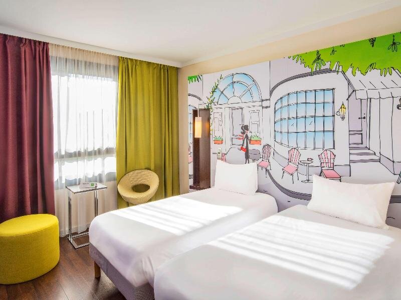 Люкс ibis Styles Evry Courcouronnes Hotel and Events