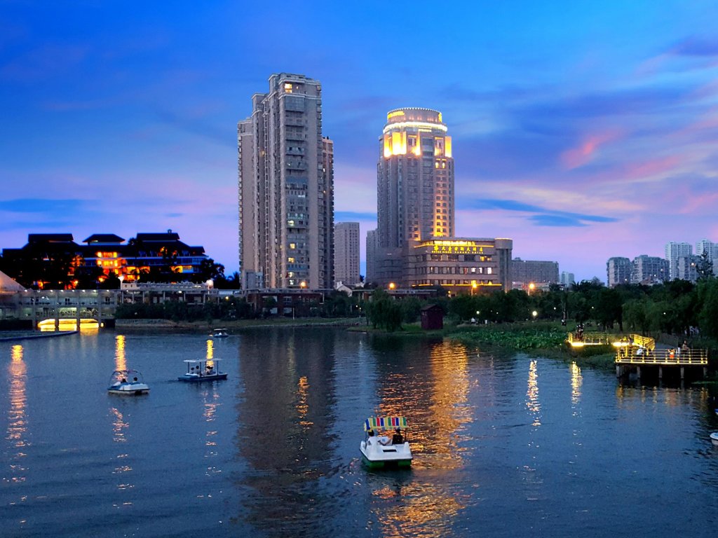 Люкс Business Wenzhou Kinho Narada Hotel