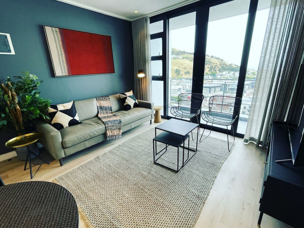 1 Bedroom Deluxe Apartment with balcony and with ocean view Urban Elephant 16 On Bree