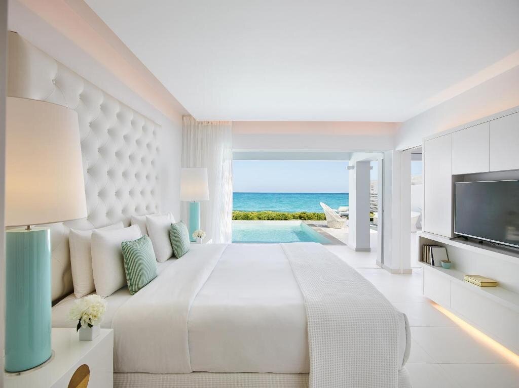 White Villa with private pool seafront Grecotel LUX.ME White Palace​