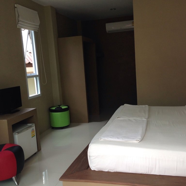 Deluxe Double room with balcony and with garden view Hut Sun Bungalow