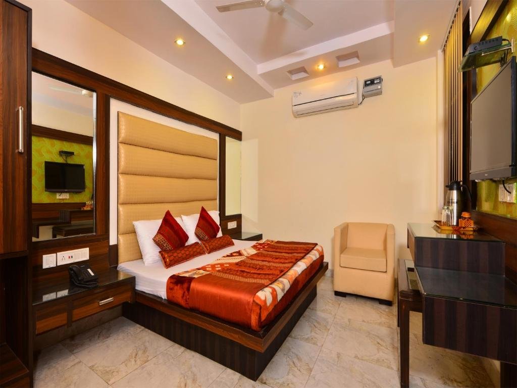 Двухместный номер Standard Hotel Shri Vinayak at New Delhi Railway Station-By RCG Hotels