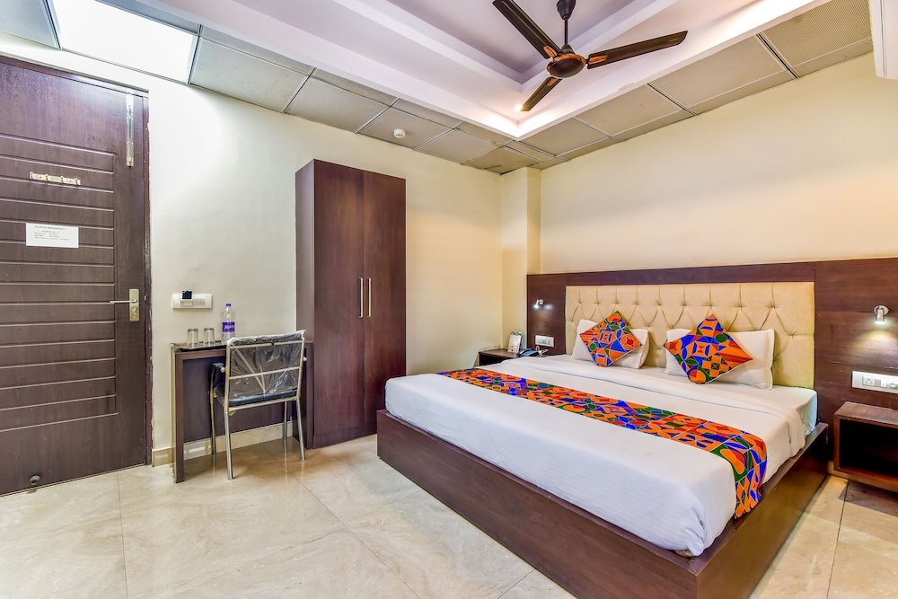 Executive Zimmer Hotel Surya Residency