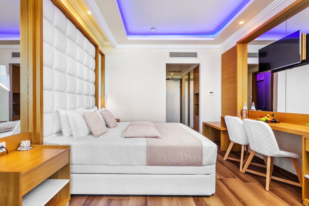 Standard chambre avec balcon et Vue mer Porto Marine Hotel