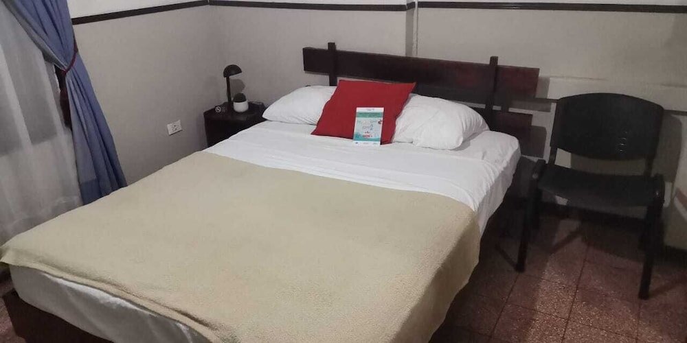 Standard quadruple chambre Hotel Santamaria Airport North / Alajuela Downtown