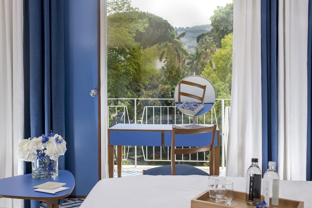 Трёхместный номер Classic с балконом и с видом на парк Parco dei Principi Hotel