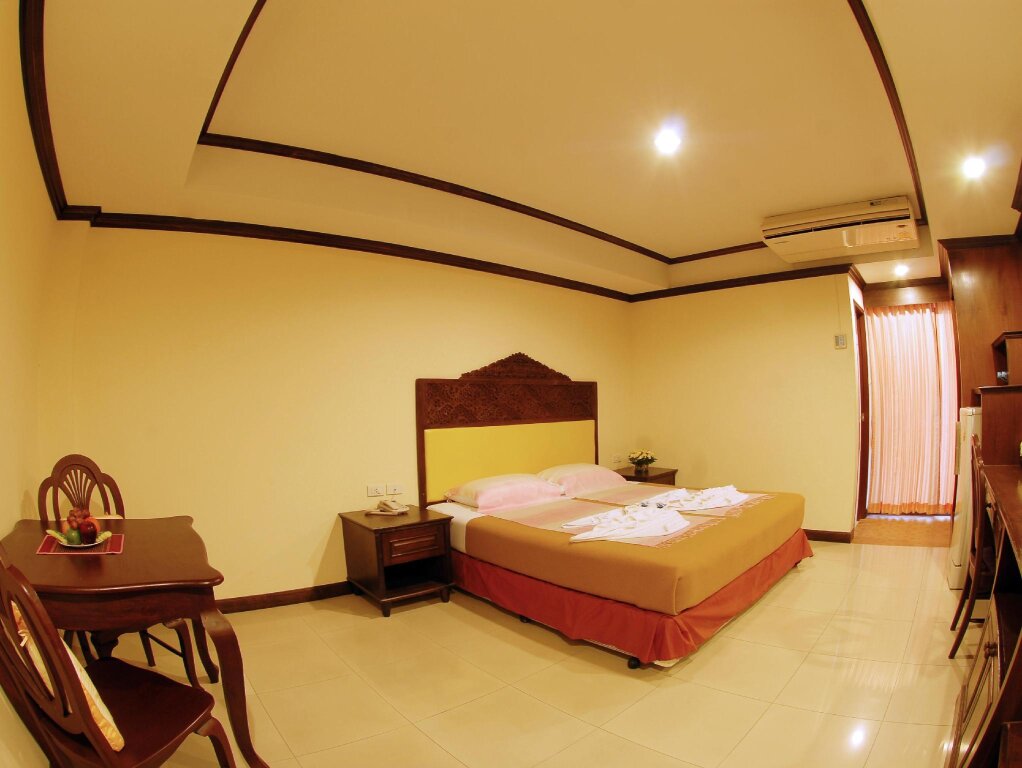 Deluxe room Golden Villa Pattaya