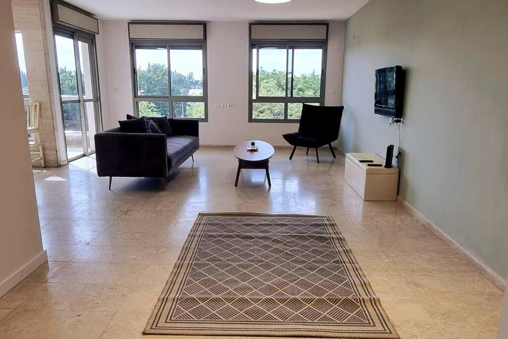 Appartamento Tel Aviv North /Large Apartment w/ Pool,Spa&Gym