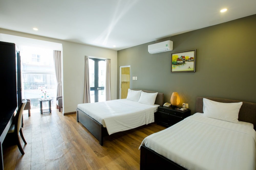 Standard triple chambre avec balcon Sunflower Nha Trang