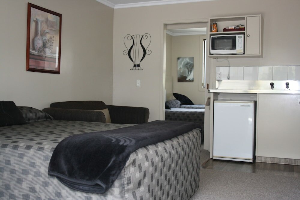 Standard Suite 1 Schlafzimmer mit Balkon Ashbury Park Motel