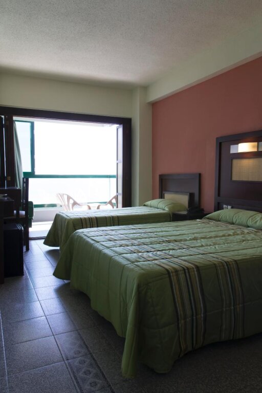 Standard Double room with balcony Hotel Benikaktus