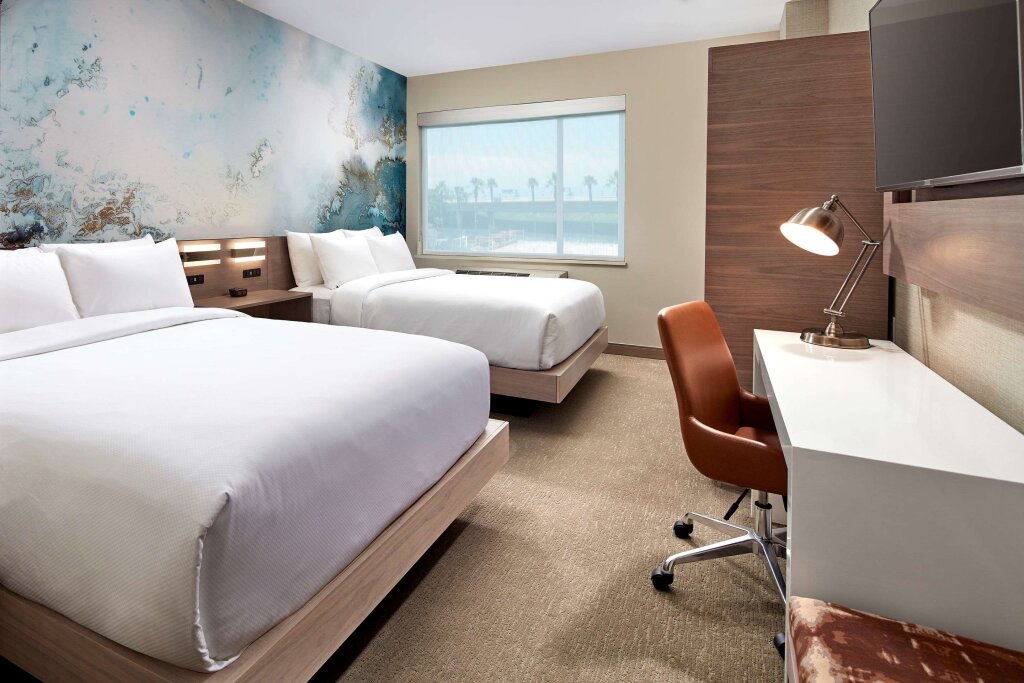 Четырёхместный номер Standard Cambria Hotel & Suites Anaheim Resort Area
