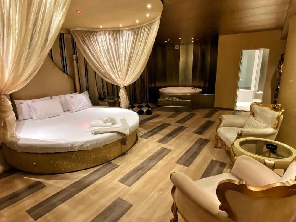 Люкс Luxury Ruby Rooms Kifisia