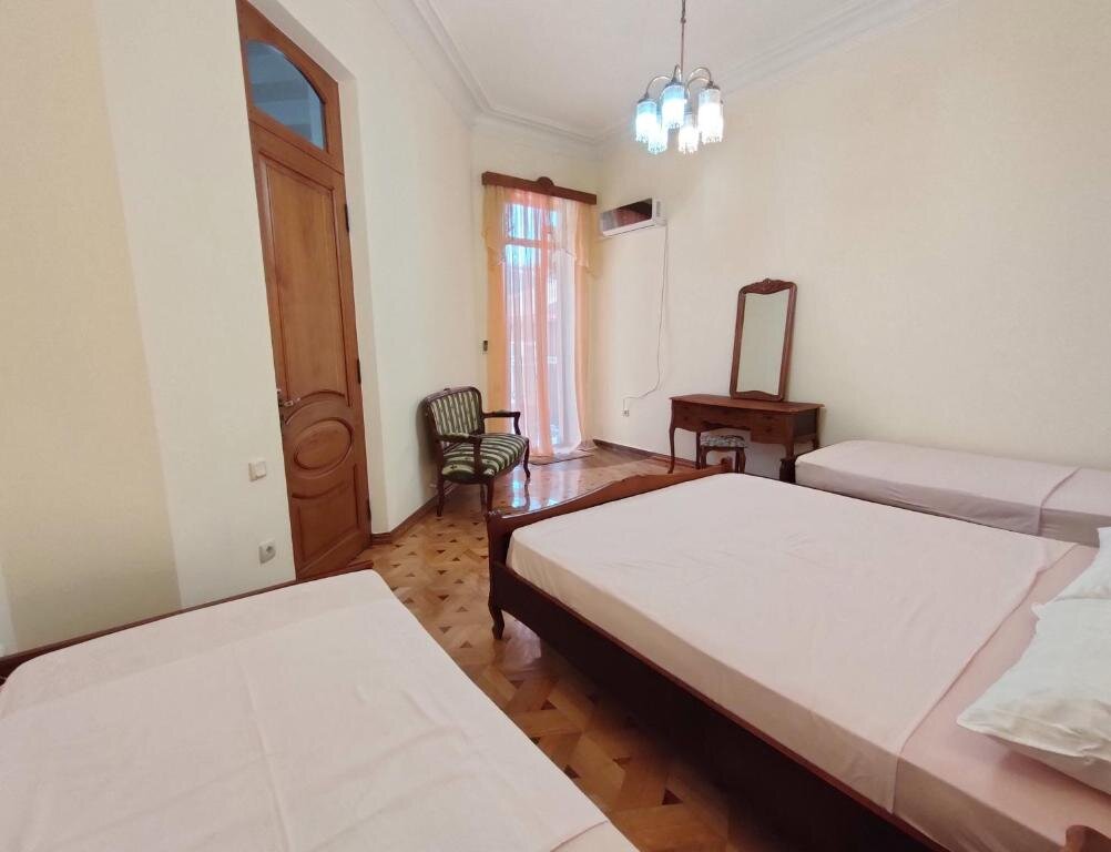Четырёхместный номер Standard Batumi Sun Hostel