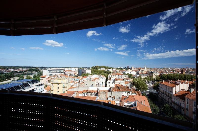 Двухместный номер Standard с балконом Appart-Hôtel Mer & Golf City Perpignan Centre