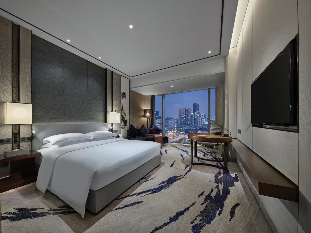 Двухместный номер Executive Hilton Shenzhen Shekou Nanhai