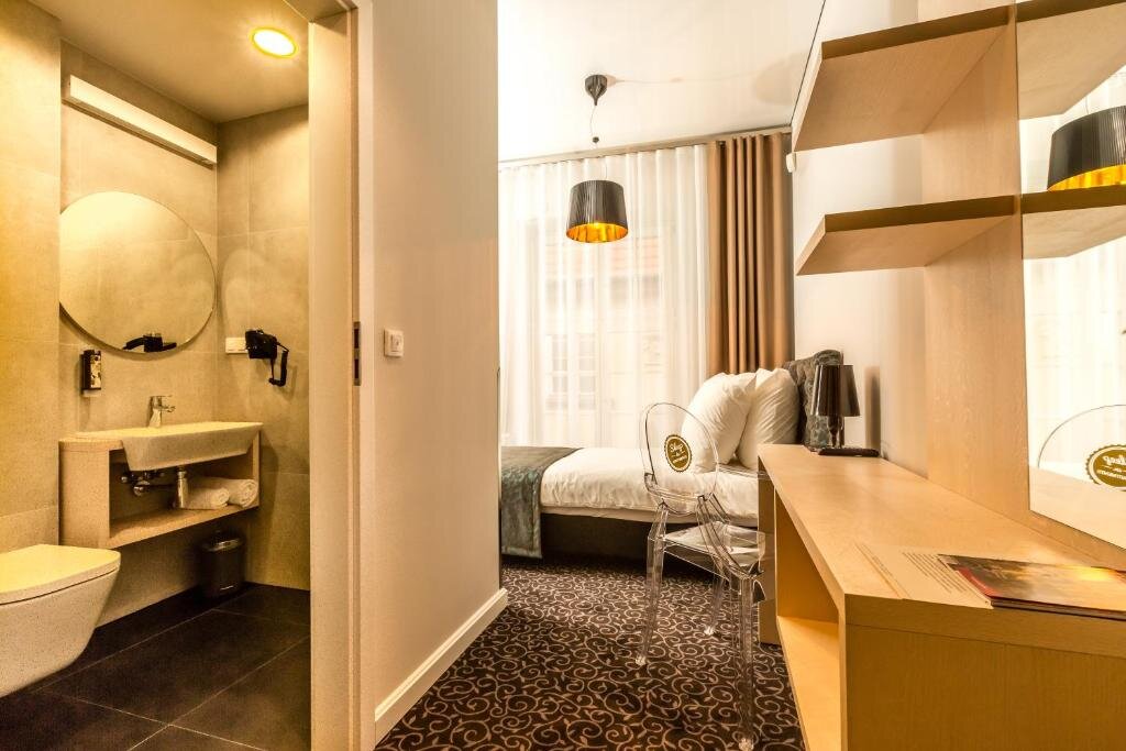 Одноместный номер Deluxe Sleep in Hostel & Apartments Stare Miasto