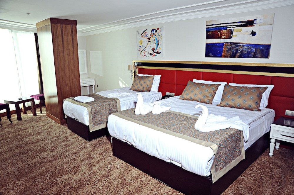 Standard Dreier Zimmer Asuris Hotel
