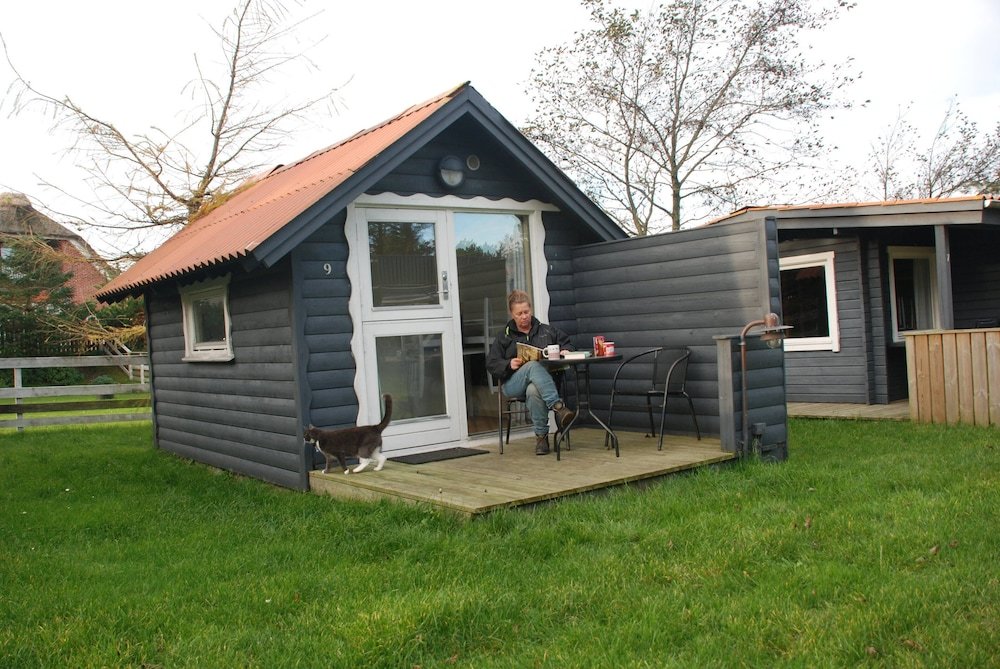 Cabaña Clásica 1 dormitorio Hytteby - Hanstholm Camping - Thy Feriepark