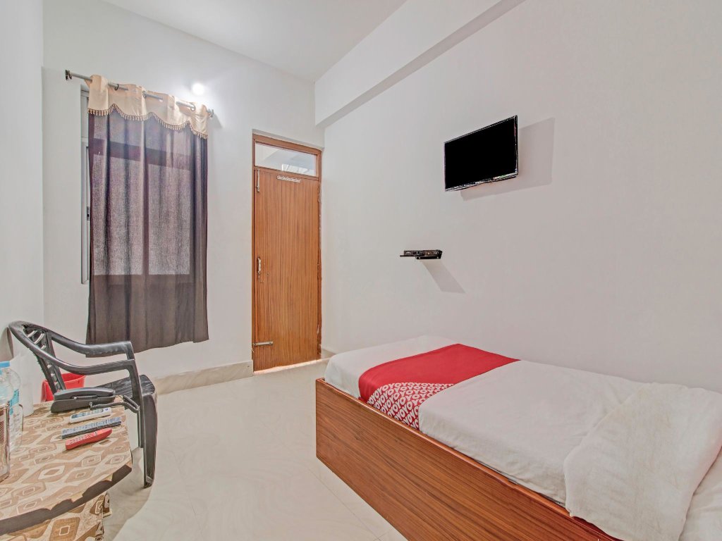 Standard room Kalyan Residency