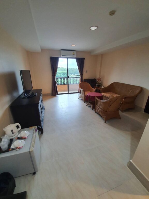 Suite Rayong Lanna Hotel