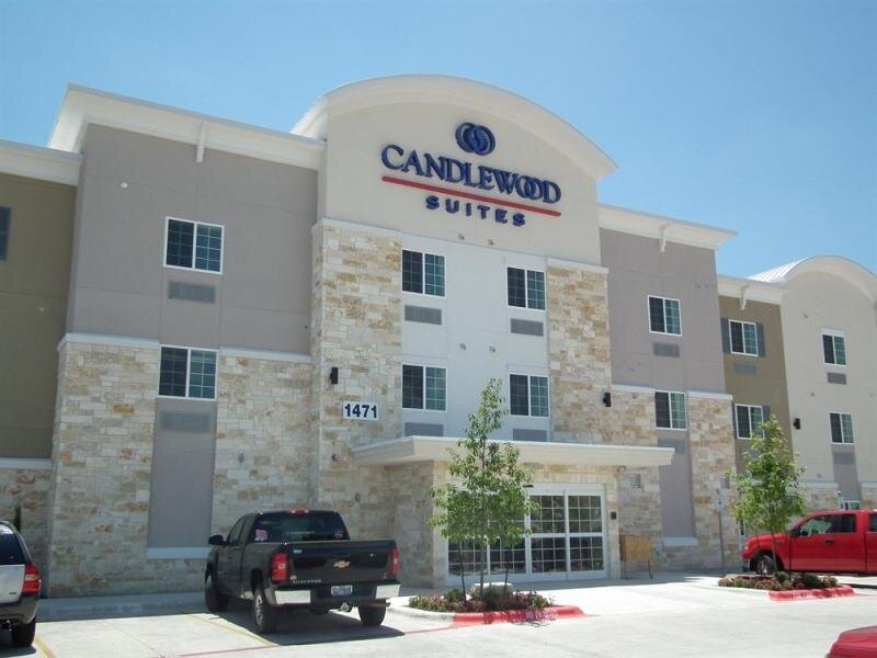 Deluxe suite Candlewood Suites New Braunfels, an IHG Hotel