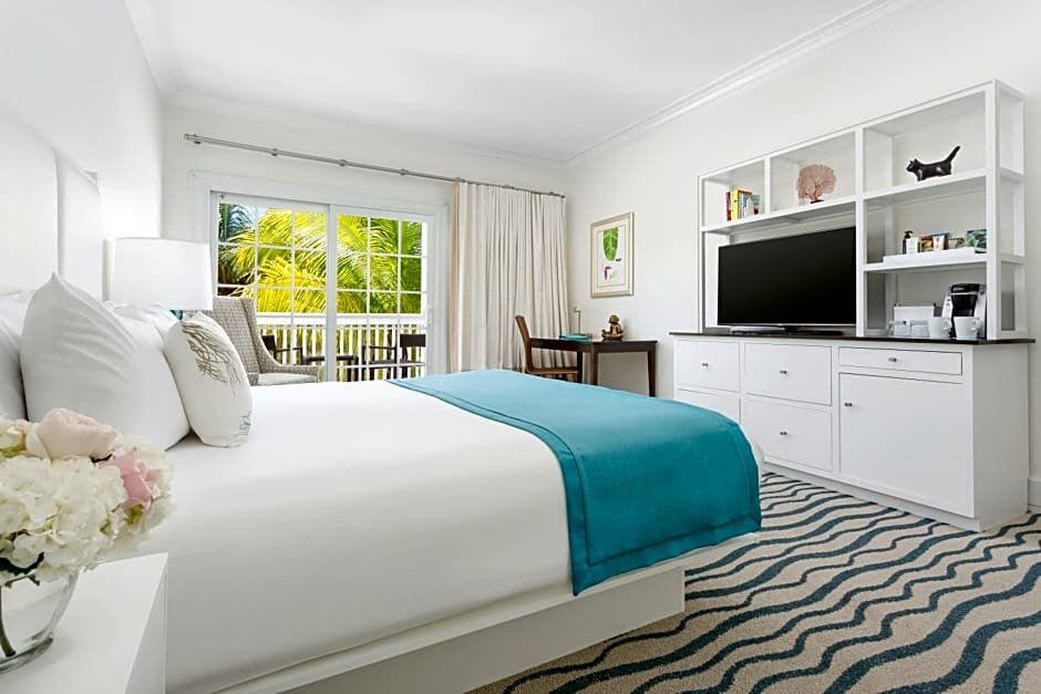 Classic Double room with balcony The Marker Key West Harbor Resort