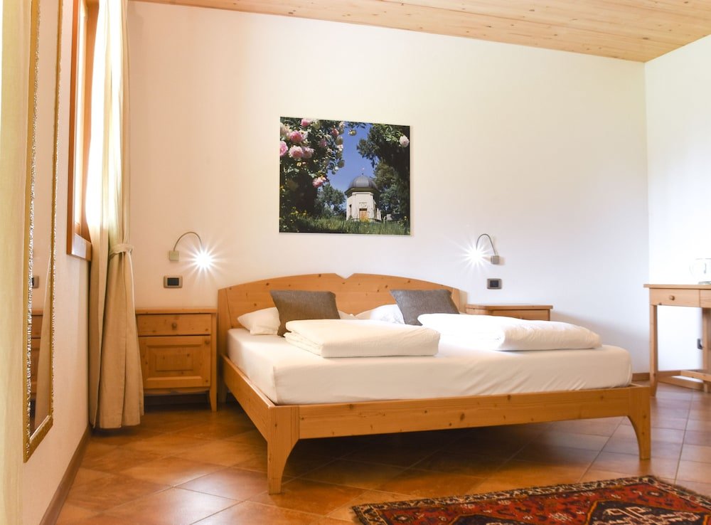 Standard Double room with balcony Agritur Casteller