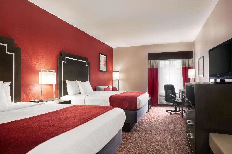 Standard room Days Inn & Suites by Wyndham Murfreesboro