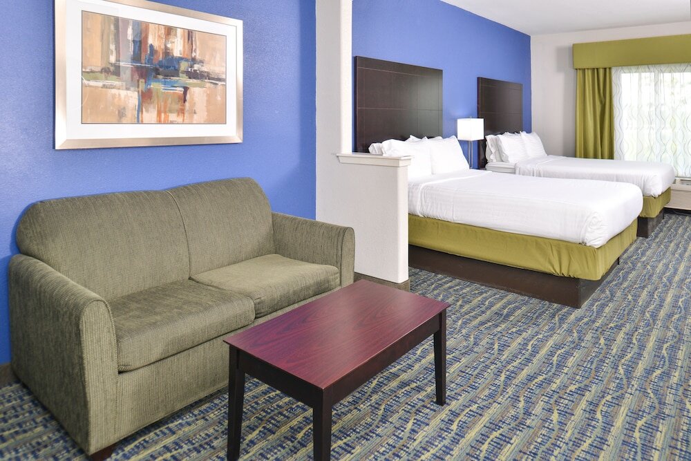 Suite Holiday Inn Express Hotel & Suites San Antonio, an IHG Hotel