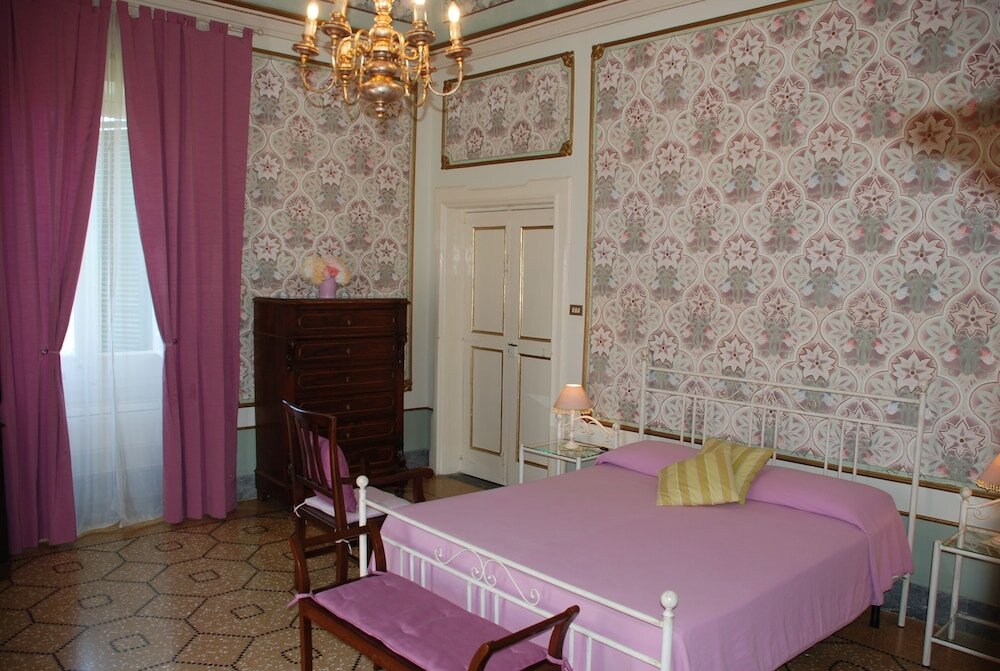 Standard triple chambre avec balcon Villarancia - Luxury B&B