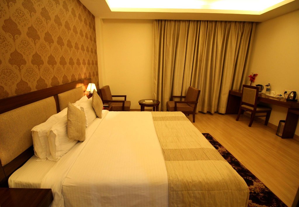 Одноместный номер Deluxe Hotel Forest Avenue - Best Luxury Hotel in Dehradun