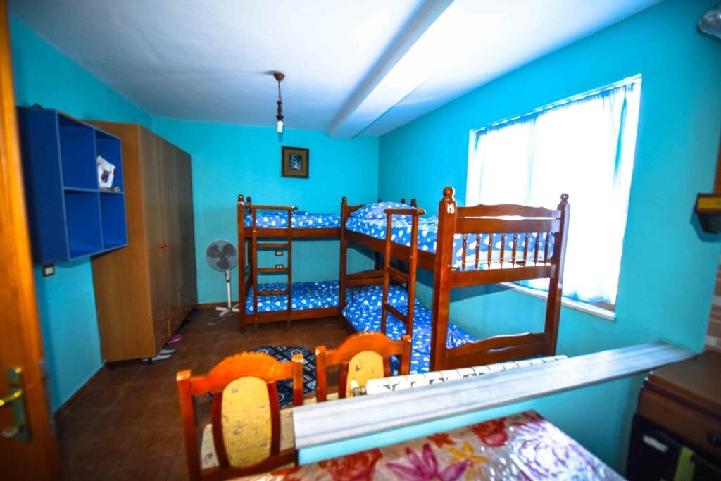 Кровать в общем номере Pemaj Hostel