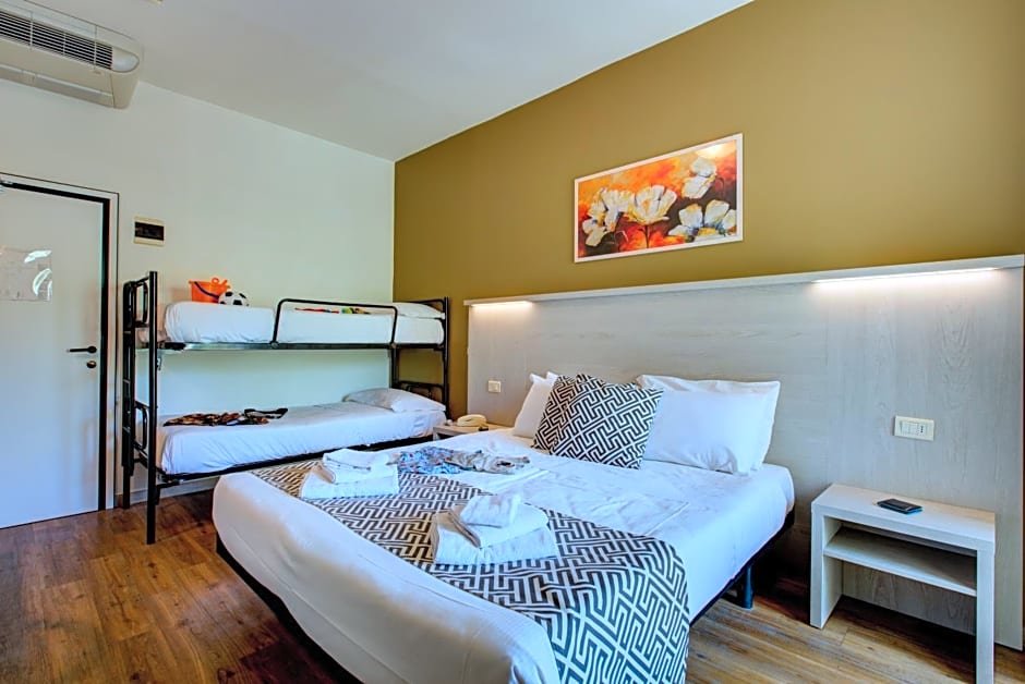 Standard Vierer Zimmer mit Balkon Hotel Christian Ideale Per Famiglie