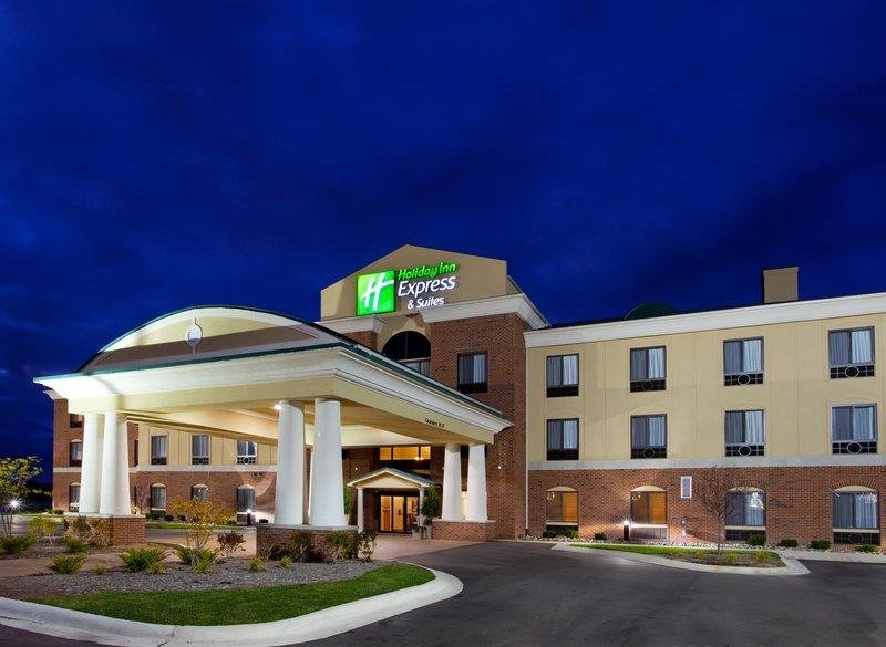 Одноместный номер Standard Holiday Inn Express Hotel & Suites Bay City, an IHG Hotel