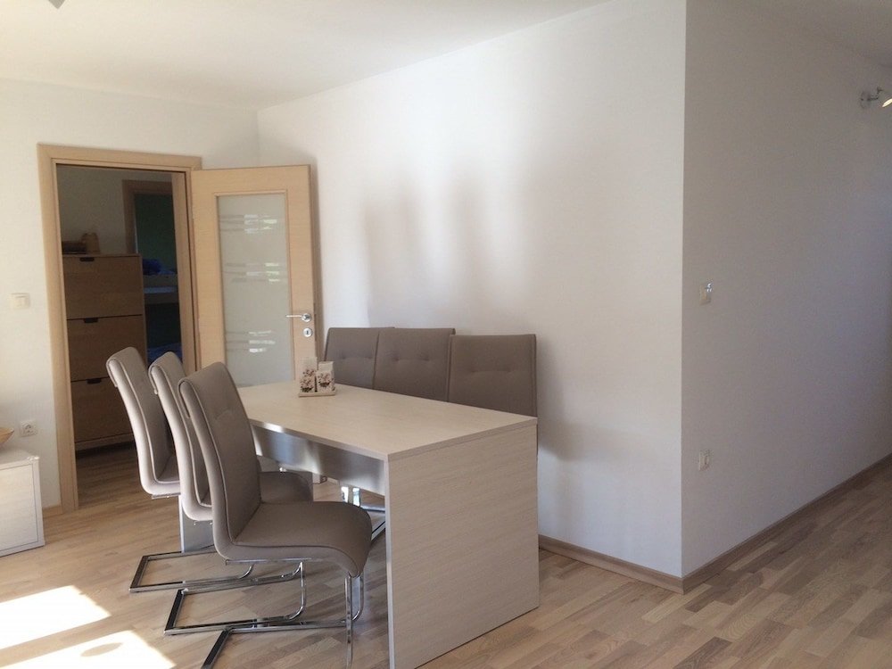 Apartment Apartment Hennion / Two Bedrooms A3 Liam