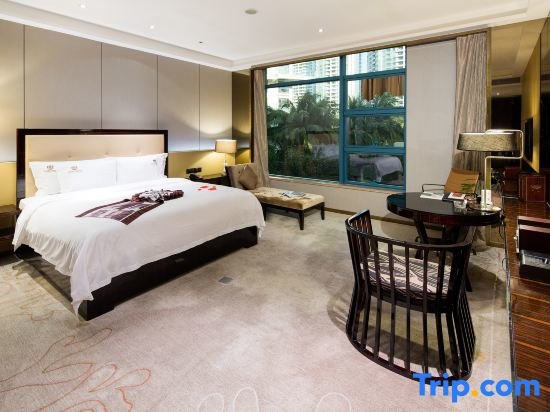 Standard Double room with garden view Sanya Visun Royal Yacht Hotel