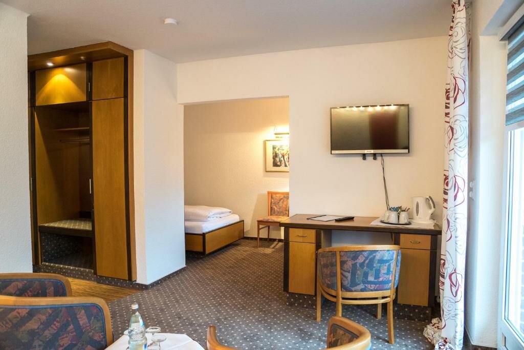 Standard Dreier Zimmer Hotel Chalet